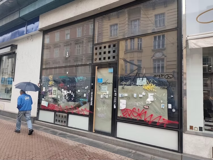 Uklanjanje grafita - Jurišićeva 1